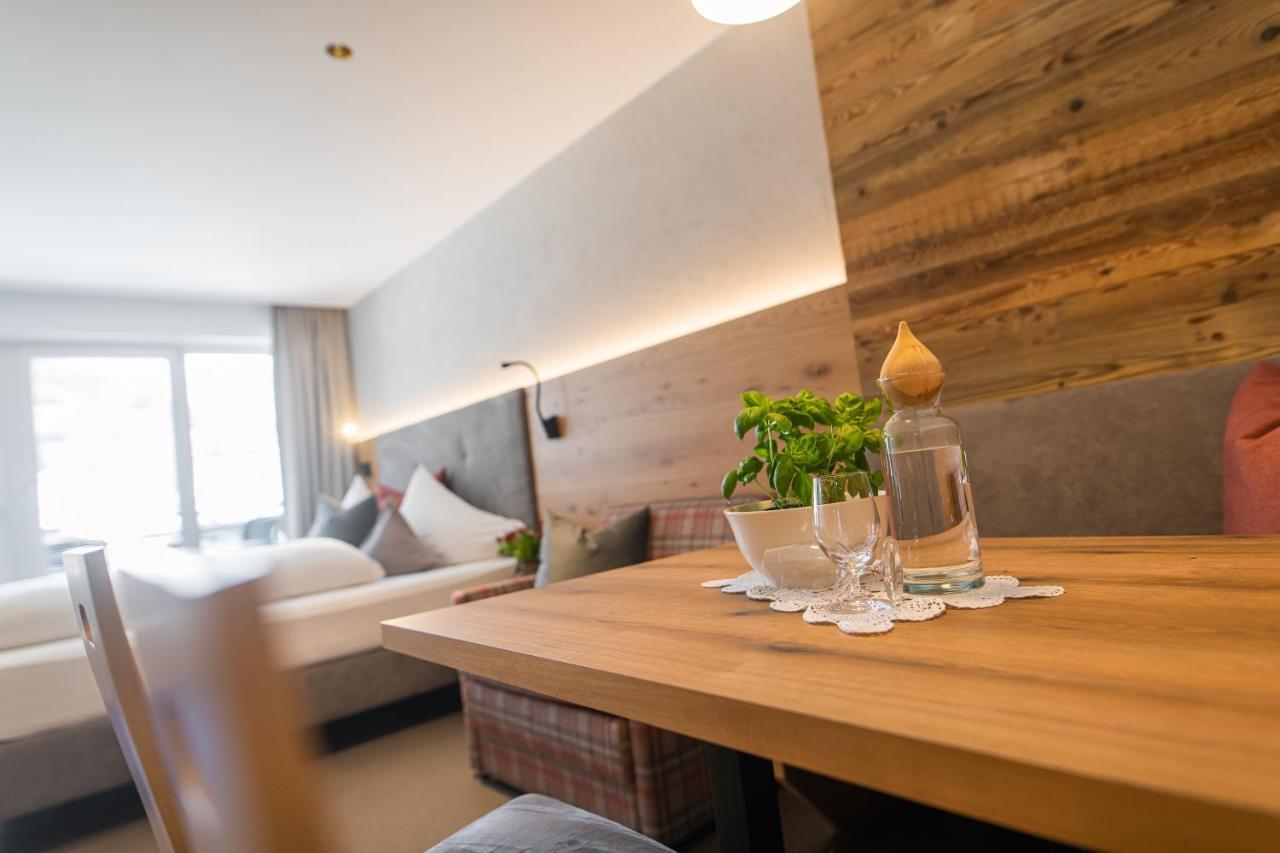 Aparthotel Hochland Gmbh Nauders Eksteriør billede